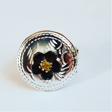 Sterling silver ring with natural sapphire Cheeky Flower, Bijuterii de argint lucrate manual, handmade