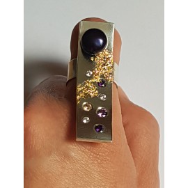 Handmade ring in Ag925massive silver, cultured pearl, amethysts and zircons and 18k gold leaf Gotitfirst