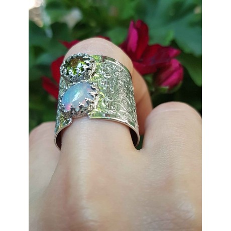 Sterling silver ring, natural opal and peridote, Bijuterii de argint lucrate manual, handmade