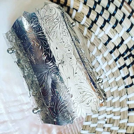 Sterling silver cuff entirely handengraved Pouvoir d'memoire, Bijuterii de argint lucrate manual, handmade