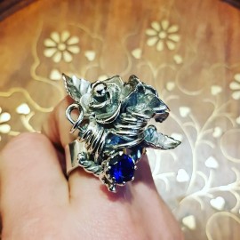 Sterling silver ring and Sapphire FlowerPick