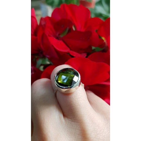 Sterling silver ring with green crystal, Bijuterii de argint lucrate manual, handmade