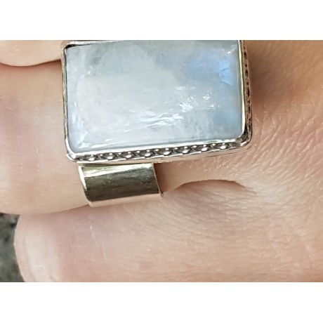 Sterling silver ring with natural moonstone, Bijuterii de argint lucrate manual, handmade