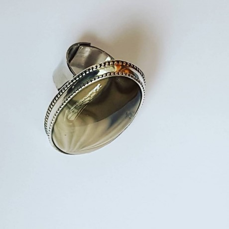 Sterling silver ring with natural creme color, Bijuterii de argint lucrate manual, handmade