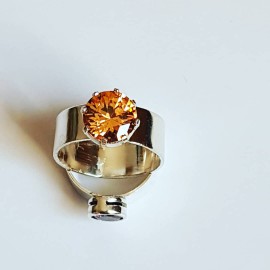 Engagement ring made entirely by hand from Ag925 silver and SparlingHabits citrine