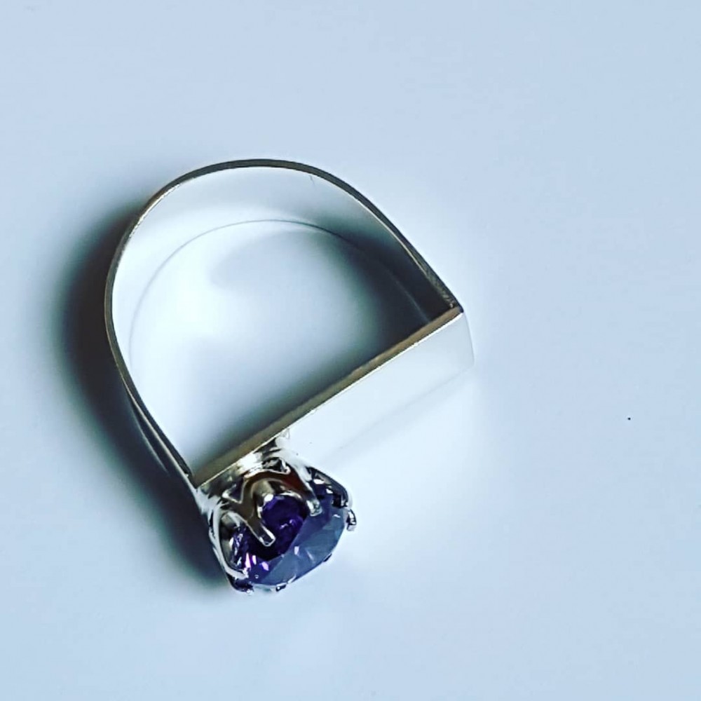 Handmade ring in solid Ag925 silver and amethyst Velvet Chime