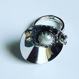 Handmade ring in solid Ag925 silver and cultured pearl Bucketfullofpearls