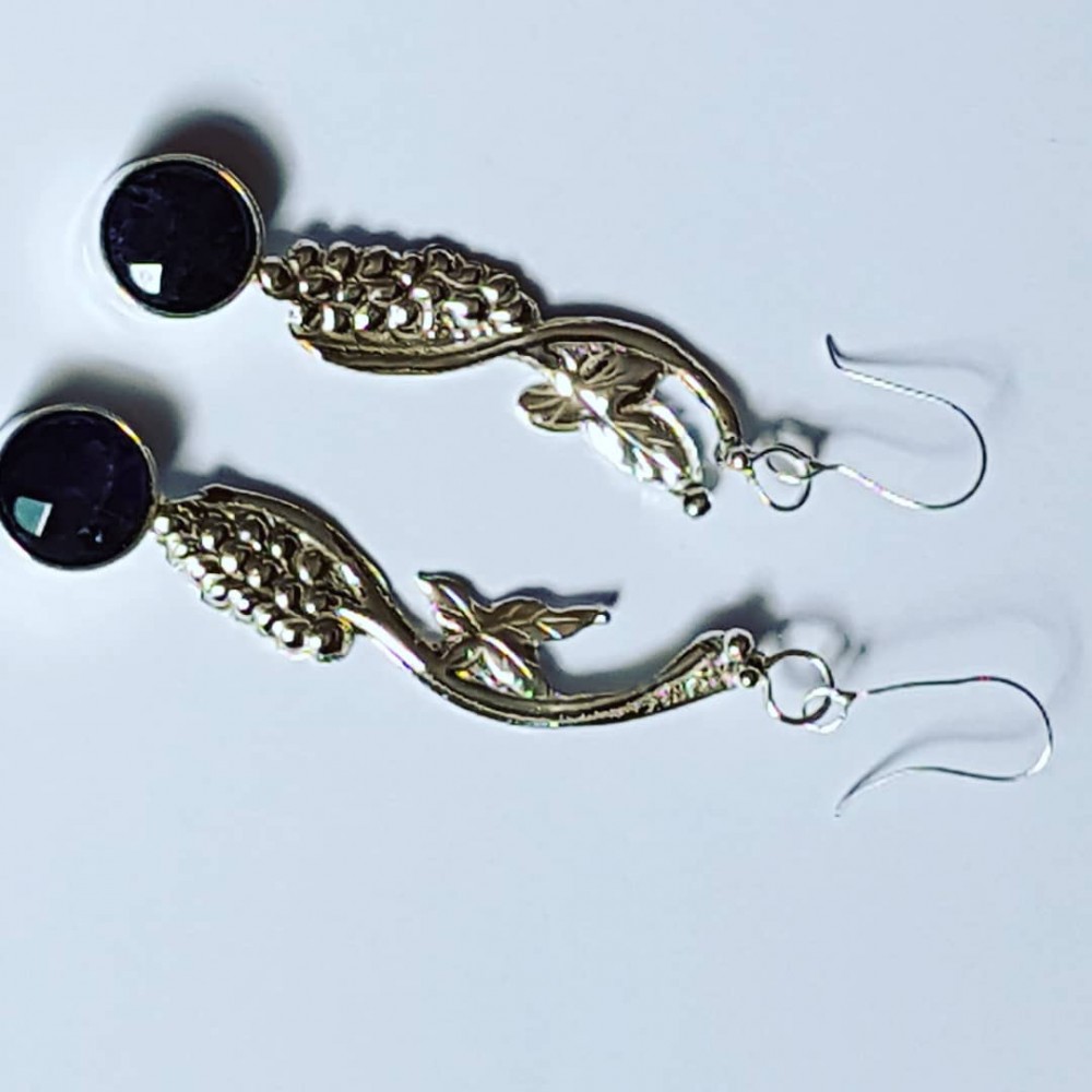 Handmade earrings in Ag925 silver and natural amethyst Vineards Dangles