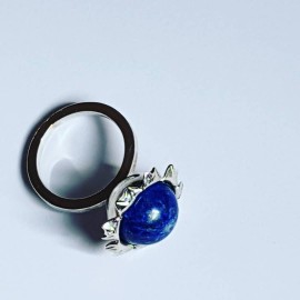 Ring made entirely by hand in Ag925 silver and lapis lazuli