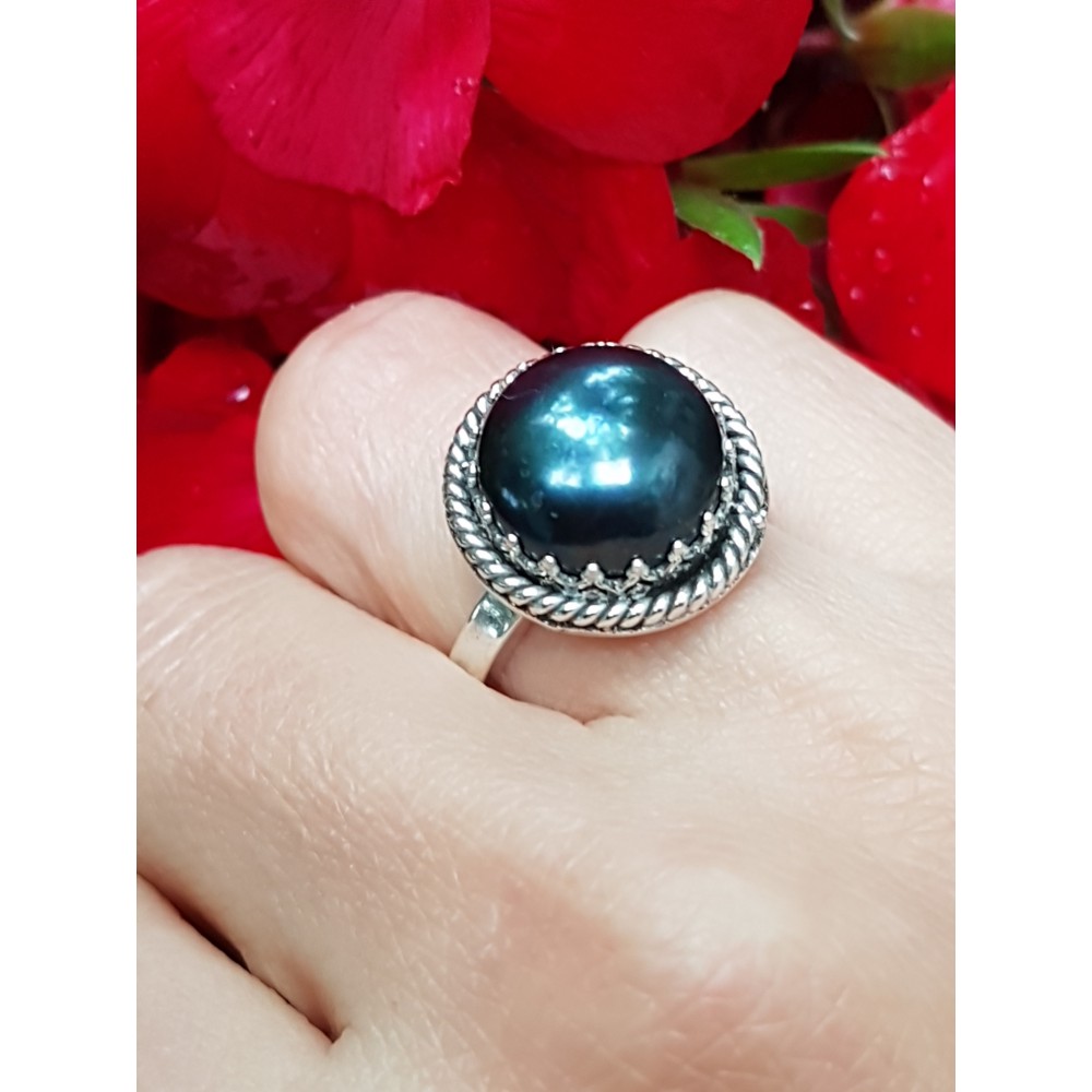 Sterling silver ring with natural cultured pearl SmokyLove