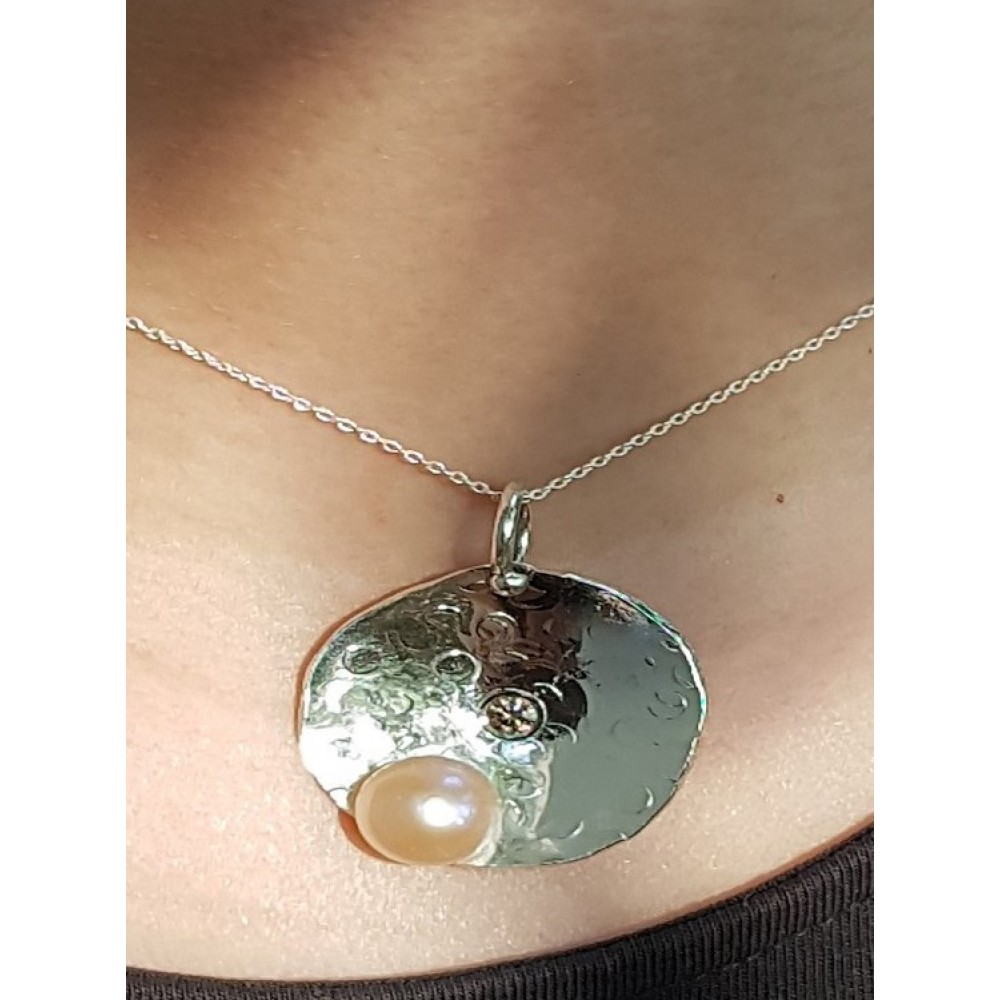 Handmade Ag925 silver pendant with citrine and cultured pearl (silver chain included) Plumee