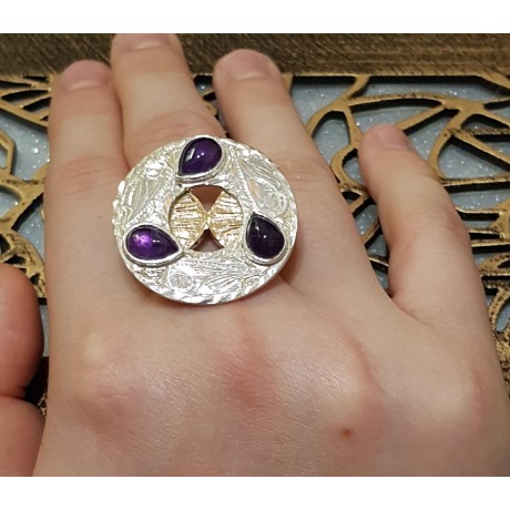 Sterling silver ring, with three teardrop-shaped amethyst stones, 14 k gold, engraved, handmade& handcrafted, Bijuterii de argint lucrate manual, handmade