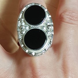 Sterling silver ring with natural onyx stones