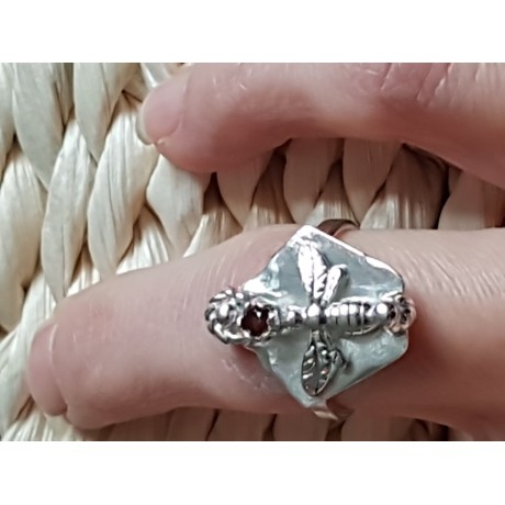 Sterling silver ring with natural garnet, Bijuterii de argint lucrate manual, handmade