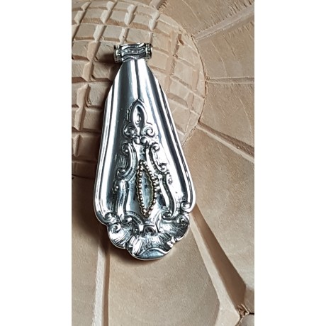 Sterling silver pendant with gold Outsmart, Bijuterii de argint lucrate manual, handmade