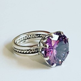 Silver Ag925 Ag Massive Engagement Ring with Asian Amethyst Love Feast