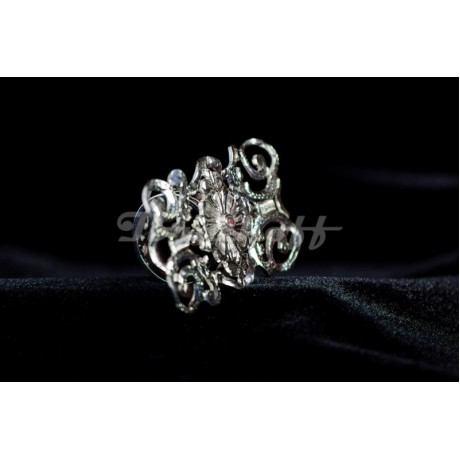 Silver sterling ring with pink granate, Bijuterii de argint lucrate manual, handmade