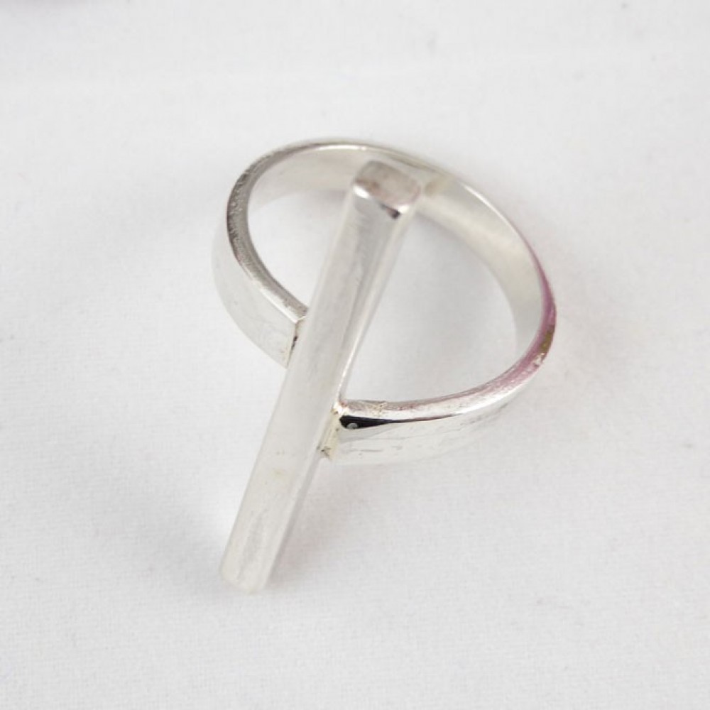 Sterling silver ring Connectivity