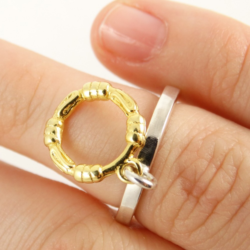 Sterling silver ring Cling