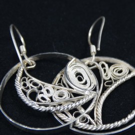 Unique pair of sterling silver earrings and filigree Love Tangle