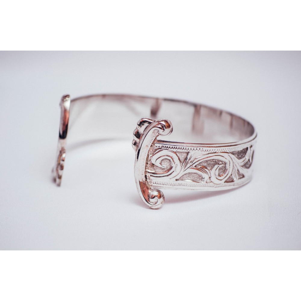 Sterling silver bracelet, engraved, handmade & handcrafted
