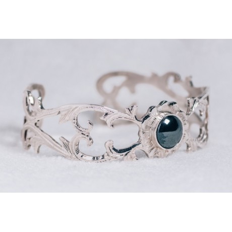 Sterling silver bracelet with smoky grey-black cat’s eye stone, engraved, Bijuterii de argint lucrate manual, handmade