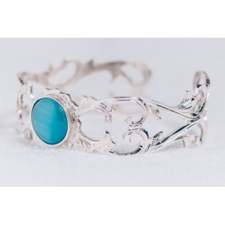 Sterling silver ring with bluish cat’s eye stone, engraved, Bijuterii de argint lucrate manual, handmade