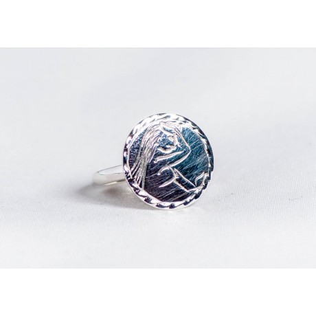Sterling silver ring with engraved, gynocratic symbol, handmade & handcrafted, design by Ibralhoff, Bijuterii de argint lucrate manual, handmade