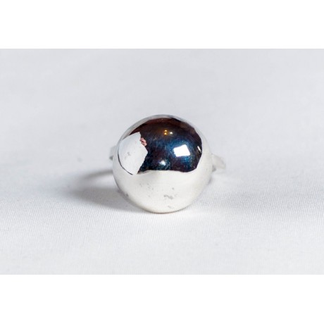 Sterling silver ring with silver ball, handmade & handcrafted, design by Ibralhoff, Bijuterii de argint lucrate manual, handmade