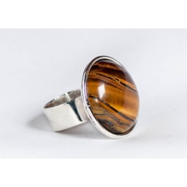 Sterling silver ring with tiger’s eye, handmade & handcrafted, design by Ibralhoff